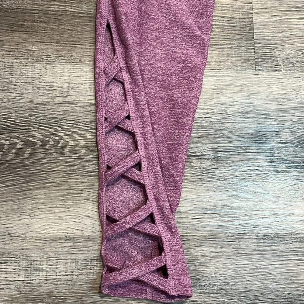 GLYDER lavender purple cropped lace up workout leggings XS